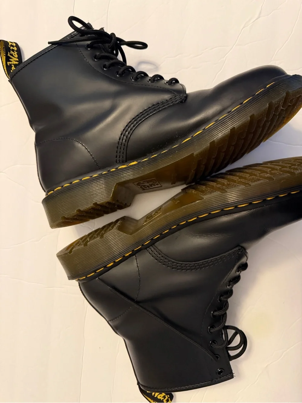 Dr. Martens classic black